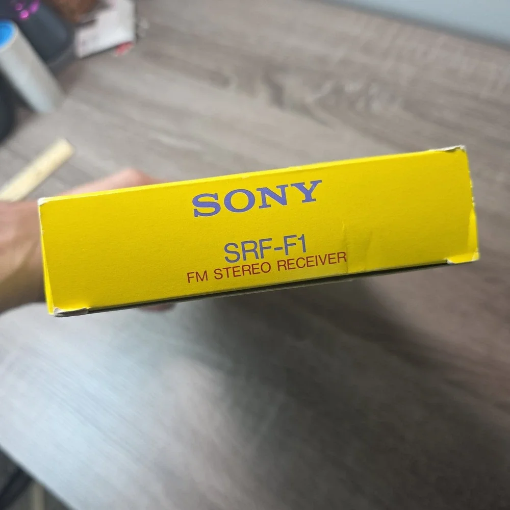Sony Sportsband FM Stereo Receiver Walkman Yellow SRF-F1 Vintage With Box